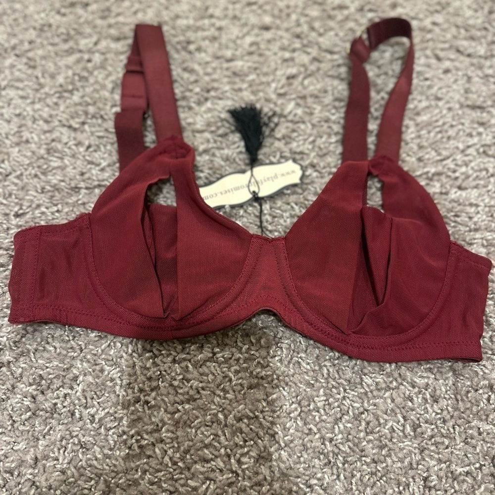 NWT Playful‎ Promises Mesh Bra Burgundy , size 32 A